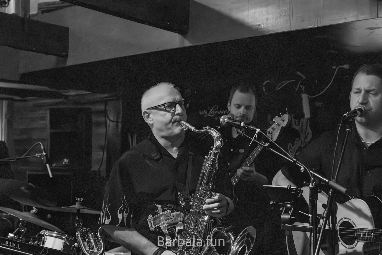TOM Daniel Band