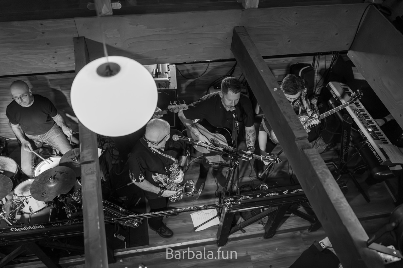 TOM Daniel Band